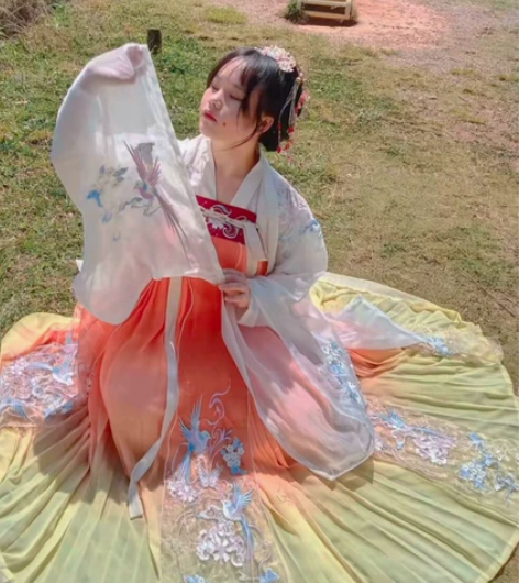 裳云兮原创汉服, 全套入308,出200,...