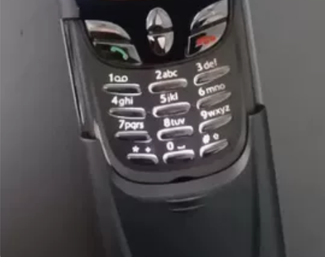 诺基亚8850机器新旧程度自己辨认，全键盘...