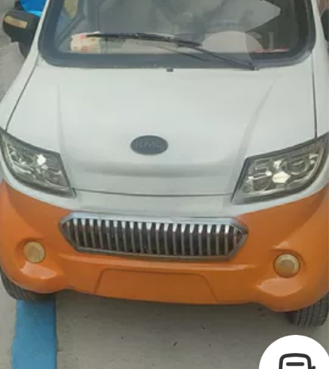 双门四座 方向盘 四轮电动车。电瓶十月底换...