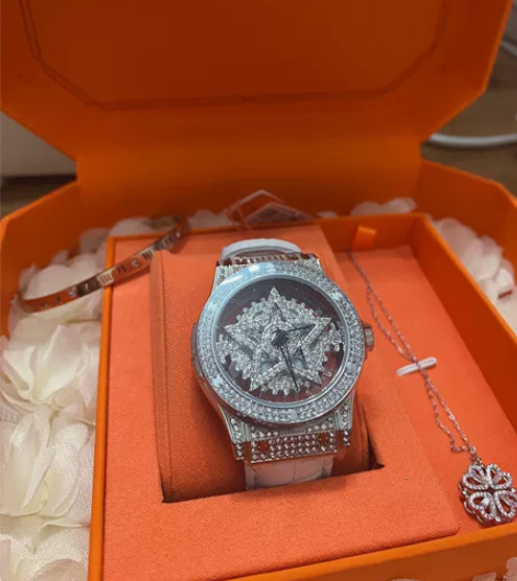 davena蒂玮娜五芒星时来运转手表 轻奢...