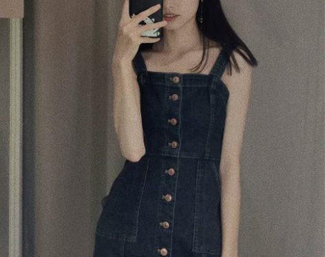 2021年新款春夏季法式背带连衣裙设计感小...