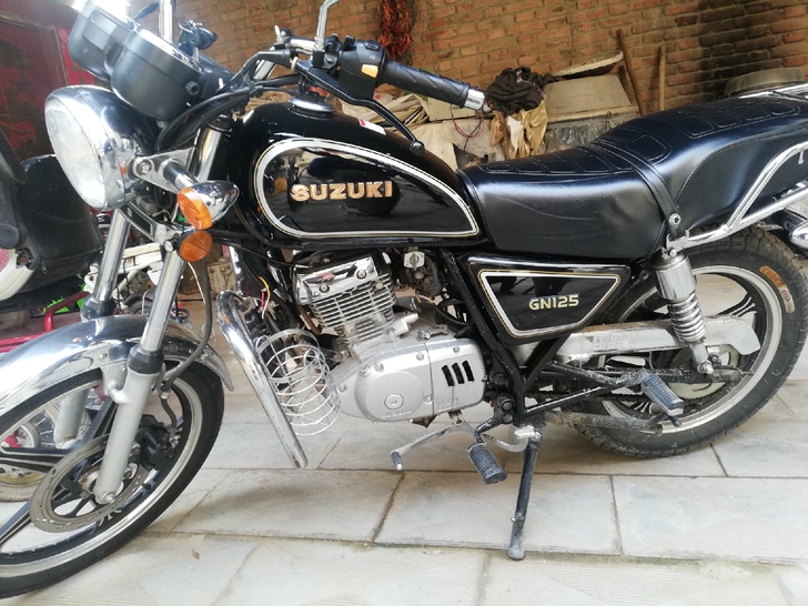 铃木太子gn125摩托车裸车出或换个雅马哈...