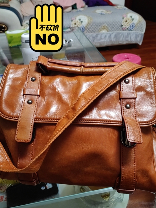 真皮包，半新，材质很好，便宜出手