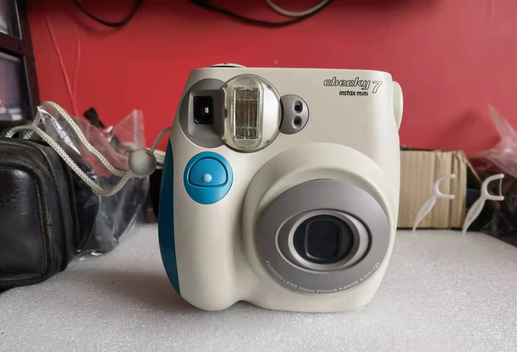 富士宝丽来相机型号instax mini7