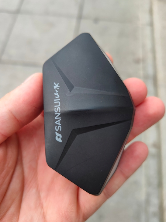 山水游戏耳机，戒游戏了出了，游戏低延迟很棒...