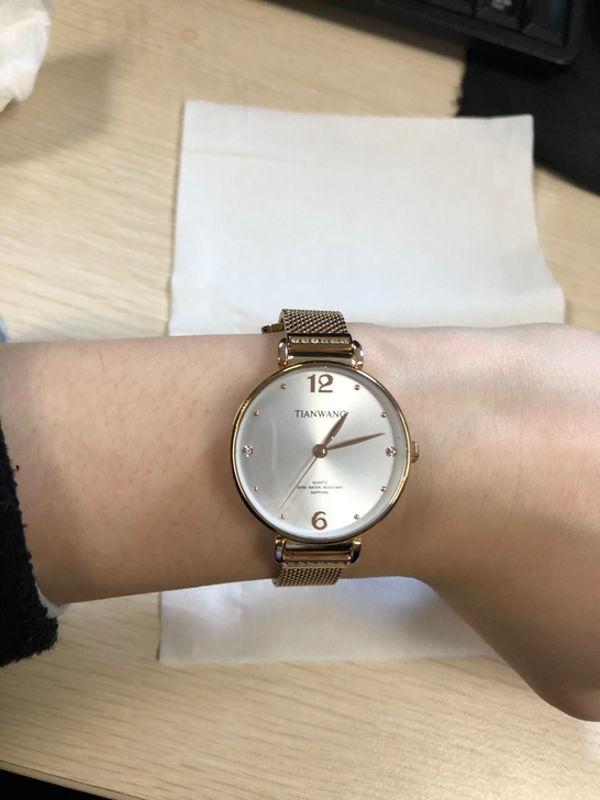 天王手表一只，喜欢的来，便宜出哈，199包...