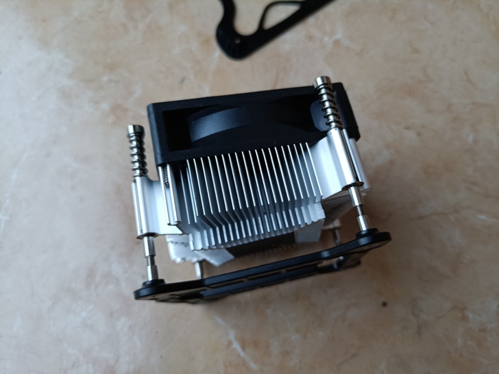 老铁专拍，全新115x散热器一批