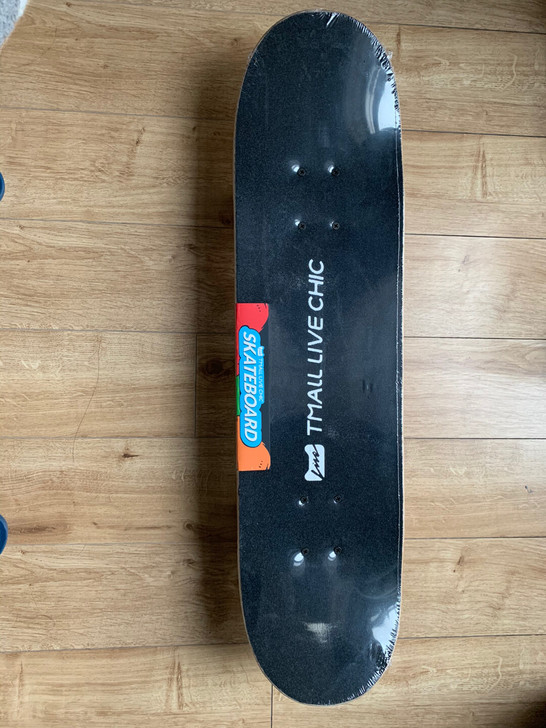 SneakerCon 滑板 全新未拆封