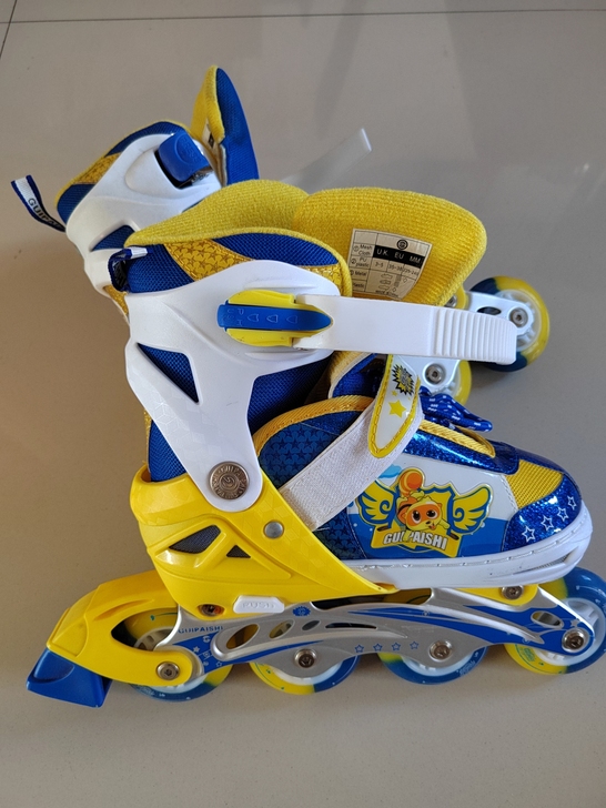 贵派仕 直排轮 儿童旱冰鞋 35～38码，