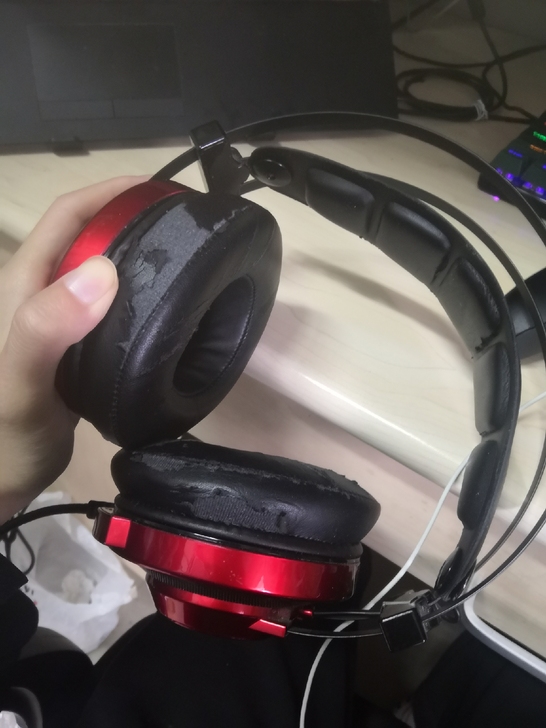 达尔优eh725发光耳机，细节看图，正常使...