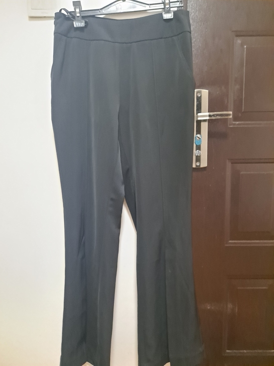 这条范思蓝恩的裤子，真的只穿过一次