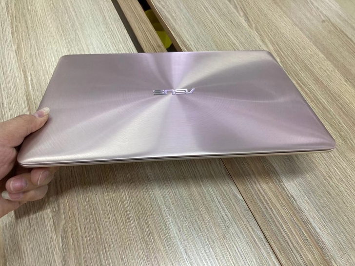 华硕灵耀13,库存机完美货色通电31小时,...