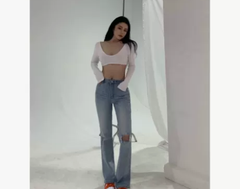 347% 版型正经典美式辣妹风破洞直筒浅色...