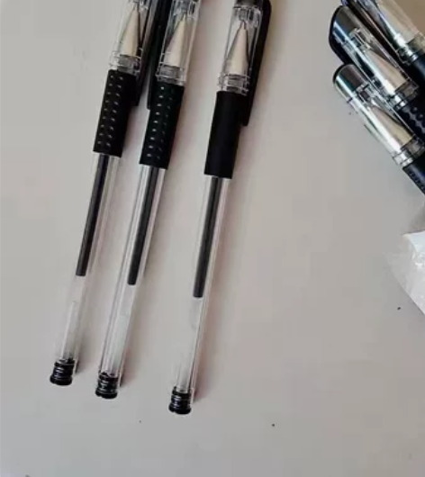 中性笔【25只只需15.8元】 简约办公签...