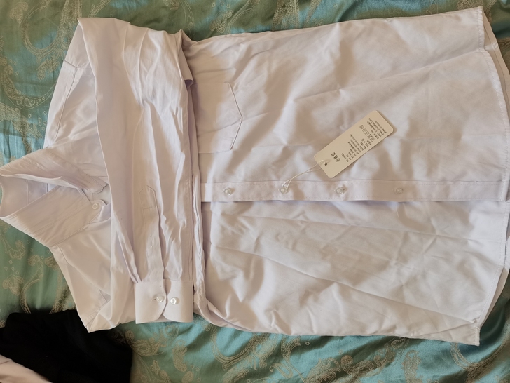 男士白色衬衫，全新一次没穿过，l码