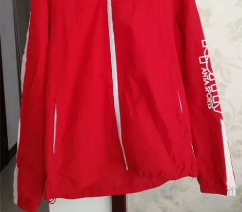 Anta男士正红色运动服 M码 170/8...