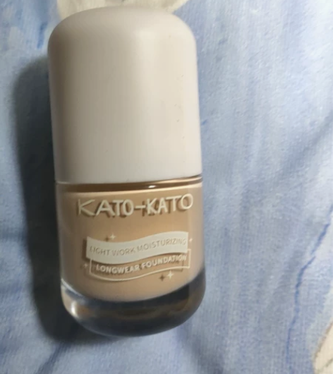kato粉底 色号是01 全新未使用过 仅...