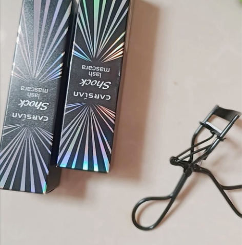 卡姿兰睫毛膏两支18也送睫毛夹，可扫防伪保...