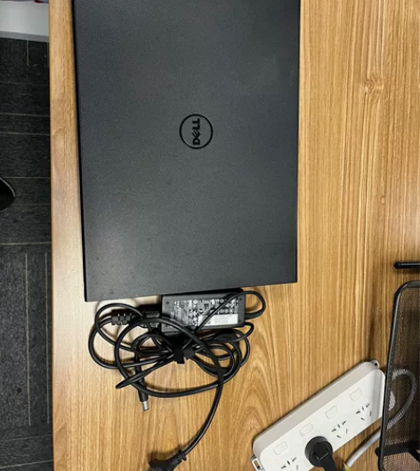 戴尔 inspiron 15 3000，i...