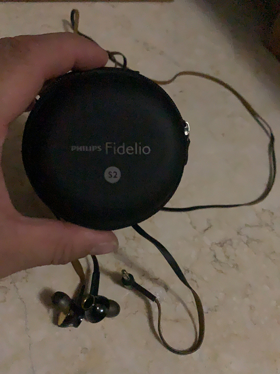 出售一款飞利浦S2有线耳机,老旗舰,刚上市...