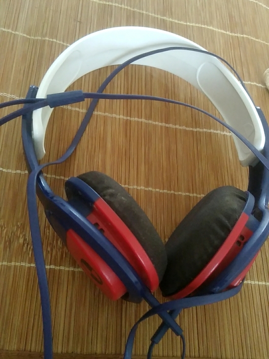 飞利浦头戴式耳机sho3300