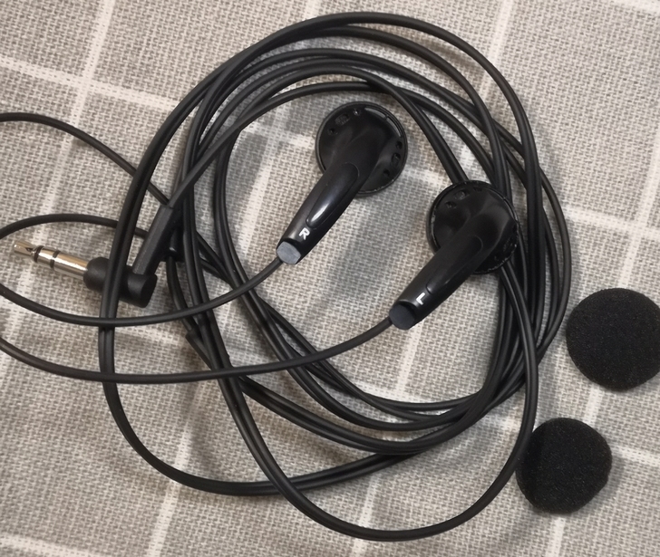 一条丰达单元平头耳机耳塞,声音正常,人声好...