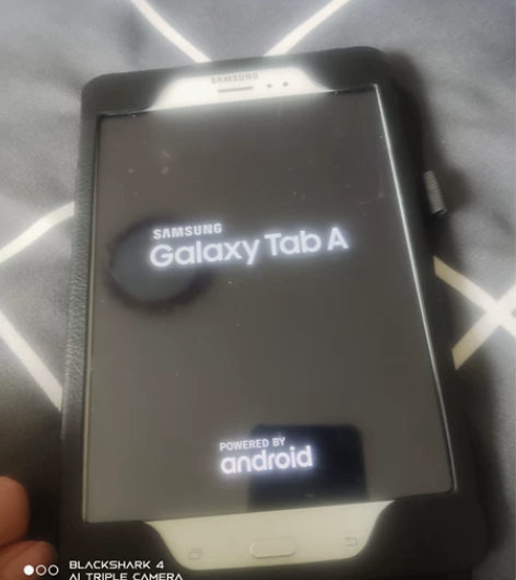 出个三星平板，smt355c，tabA，2...