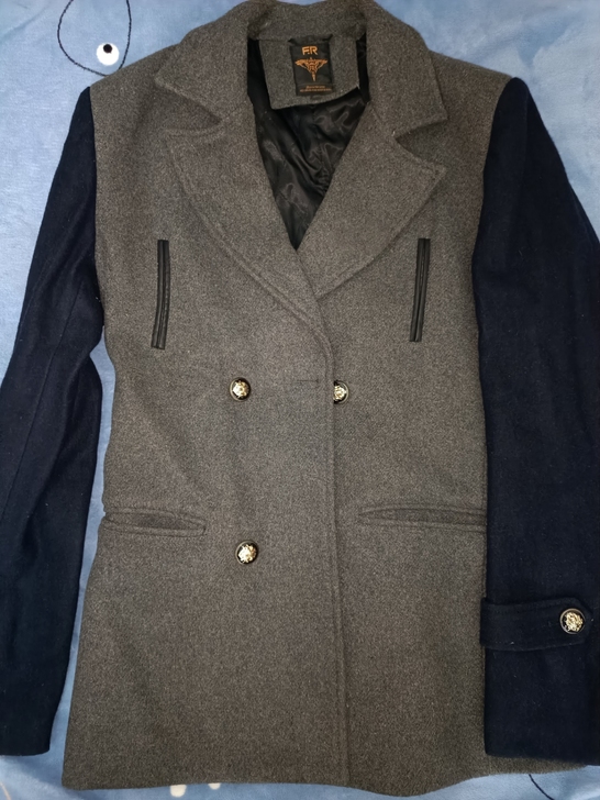 原价五百多买的，风衣男短款春秋季韩版潮流休...