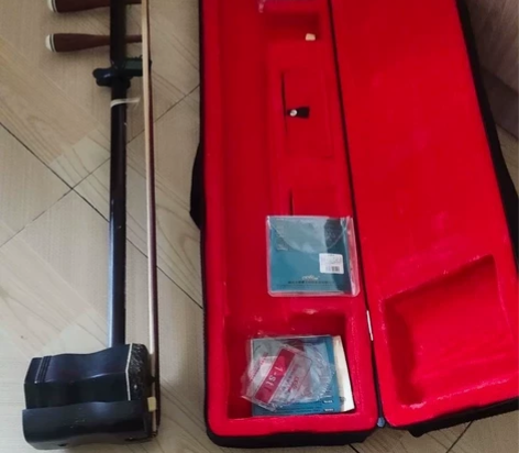 二胡之前一时脑热500多买的,拉了几回,现...