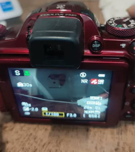 规格尺寸：尼康p520 不是单反！不是单反...