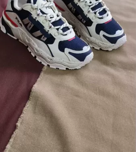 斐乐满天星女36.5不议价全新正品，发货全...