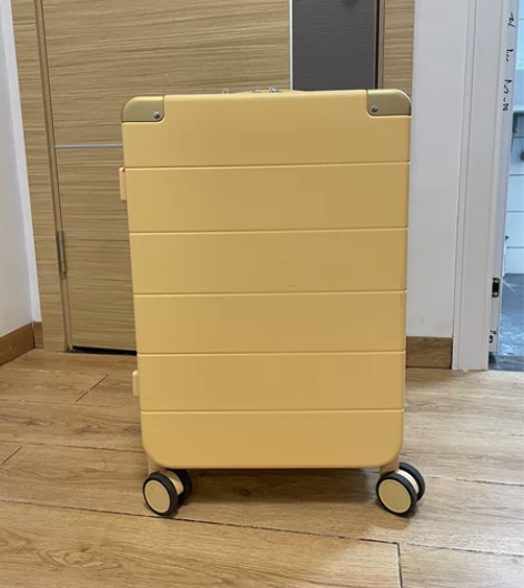 MIYO宽杆拉杆箱20寸乳酪黄登机箱双充电...