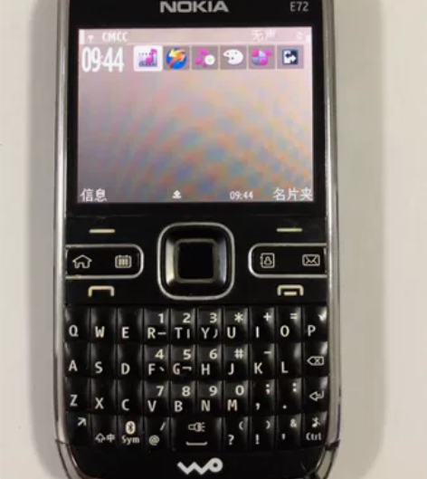 诺基亚E72平板手机,无拆无修,正常使用磨...