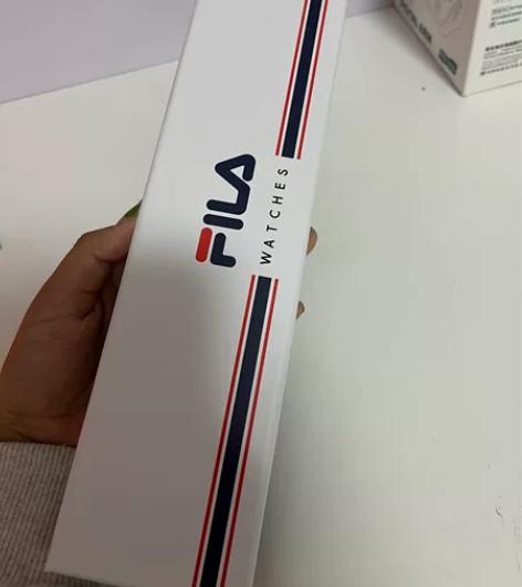 斐乐手表全新官方旗舰店购入原价400?有盒...