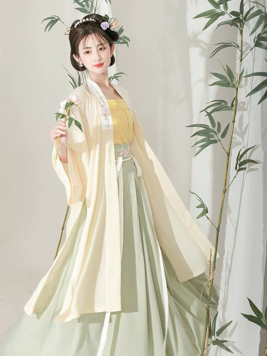 东月裳 宋制汉服 全新