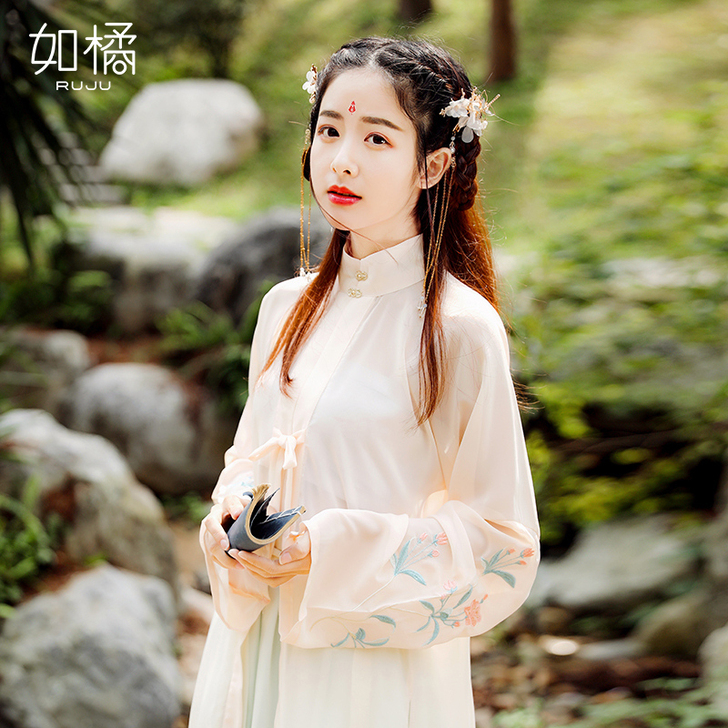 如橘 民族装舞台装 国风 个人拍照时穿过两次