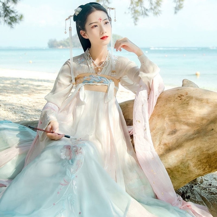 画皮汉服四件套 【上襦+下襦+披帛+大袖衫...