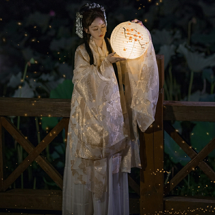 全新汉服，就自己在家试了一下