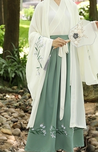 晋制汉服  L号全套有大袖衫