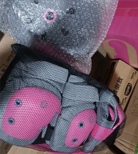 小寻智能安全轮滑鞋护具儿童旱冰溜冰鞋头盔护...