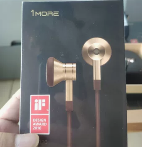 万魔耳机，未开封，该有的都有，里面的配件看...