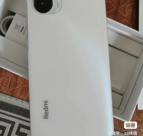 小米红米K40 120赫兹刷新率，E4屏幕...