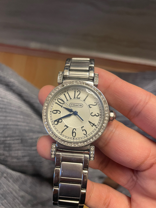 coach手表 没电了