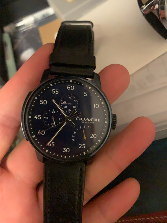 coach手表 杭州银泰2500买的 保证...