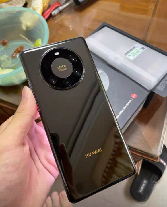 个人自用华为mate40pro，8加256...