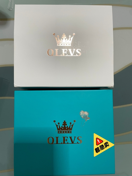 欧利时小绿表,全新,上面的塑料膜都没拆