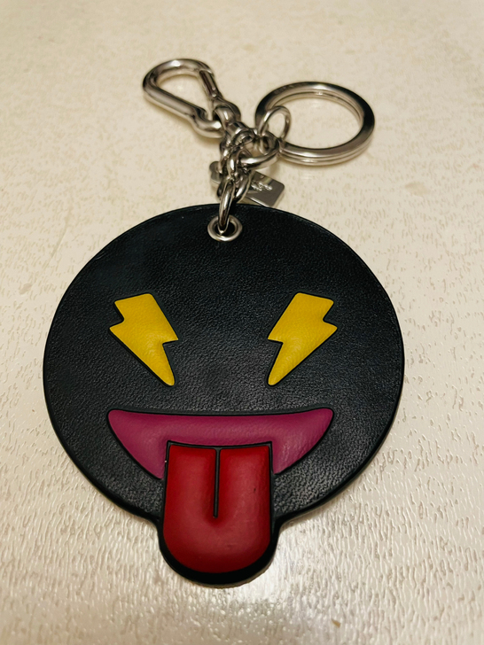 Coach emoji挂饰钥匙扣