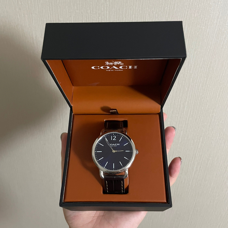 蔻驰男士腕表，特卖会购入，