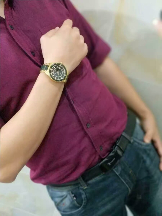 土豪金腕表机械手表