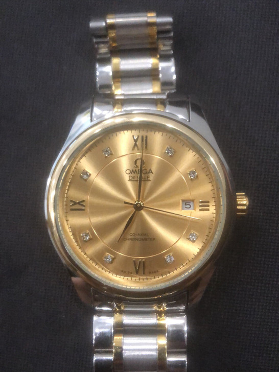 手表买多了。转给有需要的人。九五成新